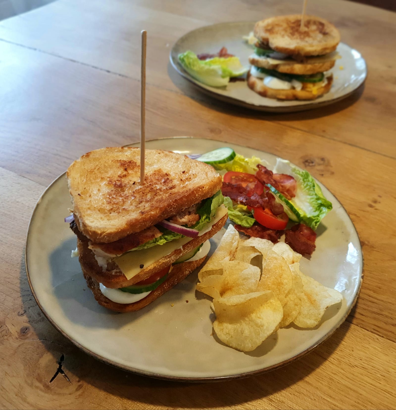 Clubsandwich  met gegrilde kip